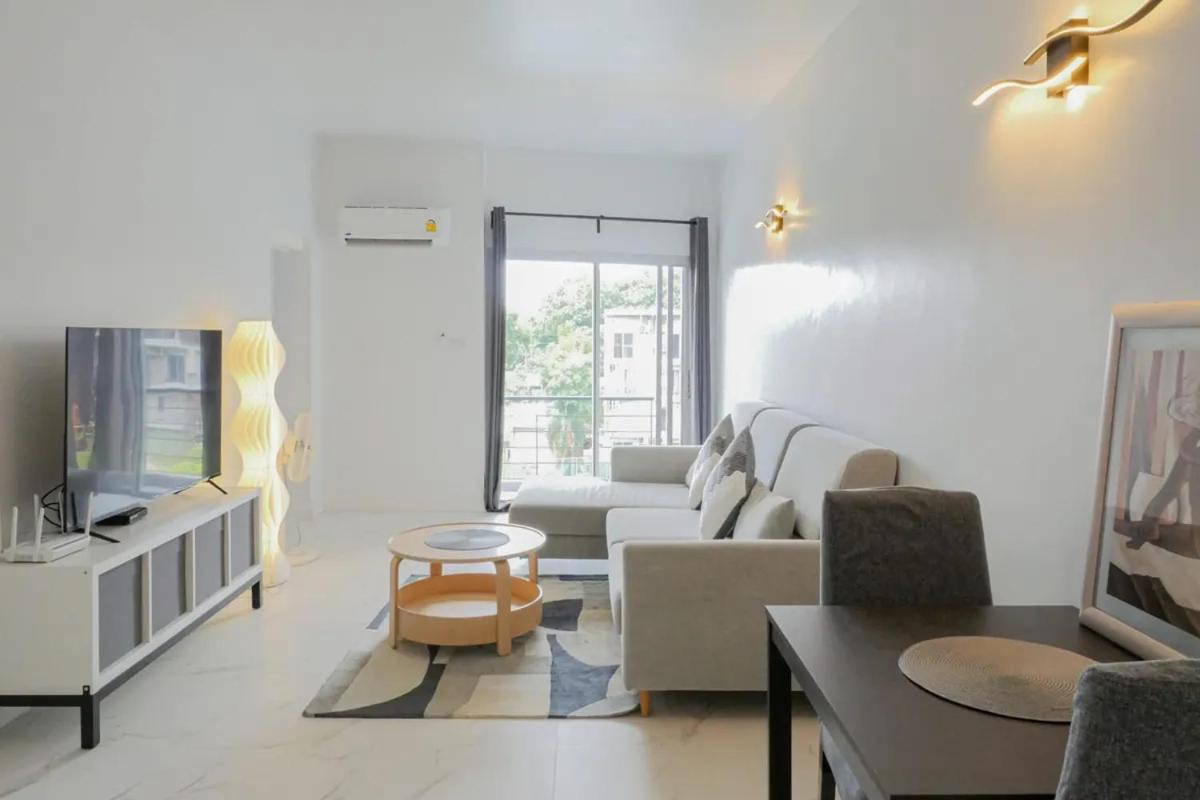 The Replay 1br With Terrace And Sea View Strand Bang Rak